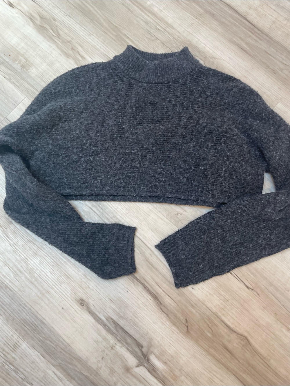 Charcoal Cropped Mock Neck Sweater size large